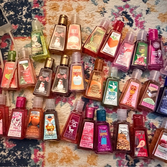 Bath & Body Works Hand Sanitizers and Holders - Picture 3 of 5